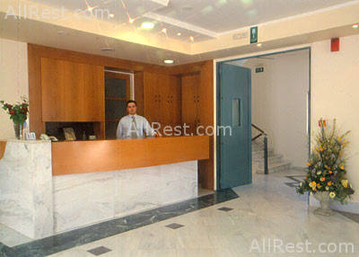 Yakinthos Hotel 6